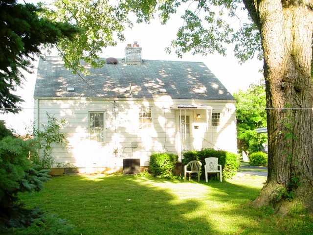 1041 Shady Lane Road Columbus, OH 43227 - Photo 3 of 11 Gallery Image 3