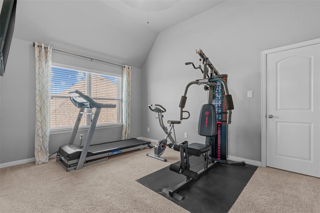 417 Prairie Run Aledo, TX 76008 - Photo 32 of 40 Fourth bedroom upstairs with walk-in closet.
