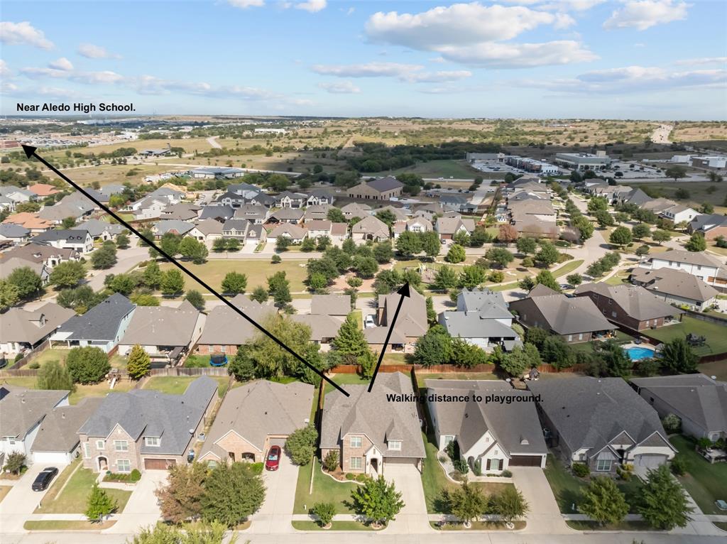 417 Prairie Run Aledo, TX 76008 - Photo 38 of 40 This home's location can't be beat.