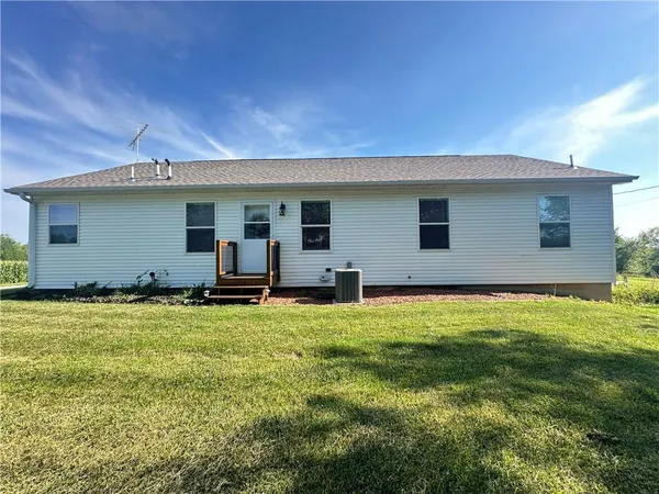 $675,000 | 9226 427th Road, Savannah, MO 64485