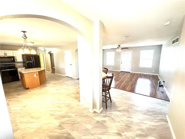 $675,000 | 9226 427th Road, Savannah, MO 64485