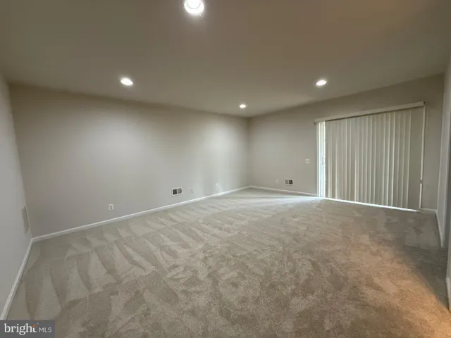 $3,500 | 5247 Jule Star Drive, Centreville, VA 20120