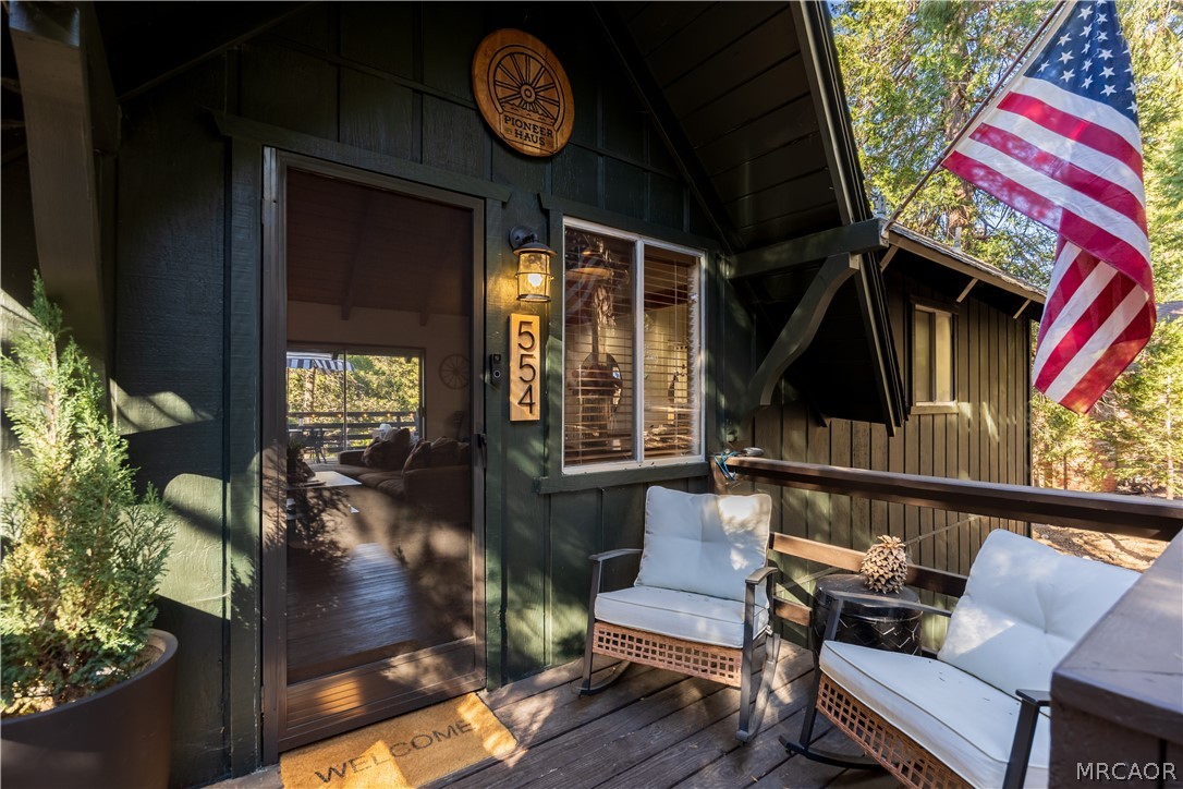 554 Pioneer Road Lake Arrowhead, CA 92352 - Photo 2 of 42 Gallery Image 2