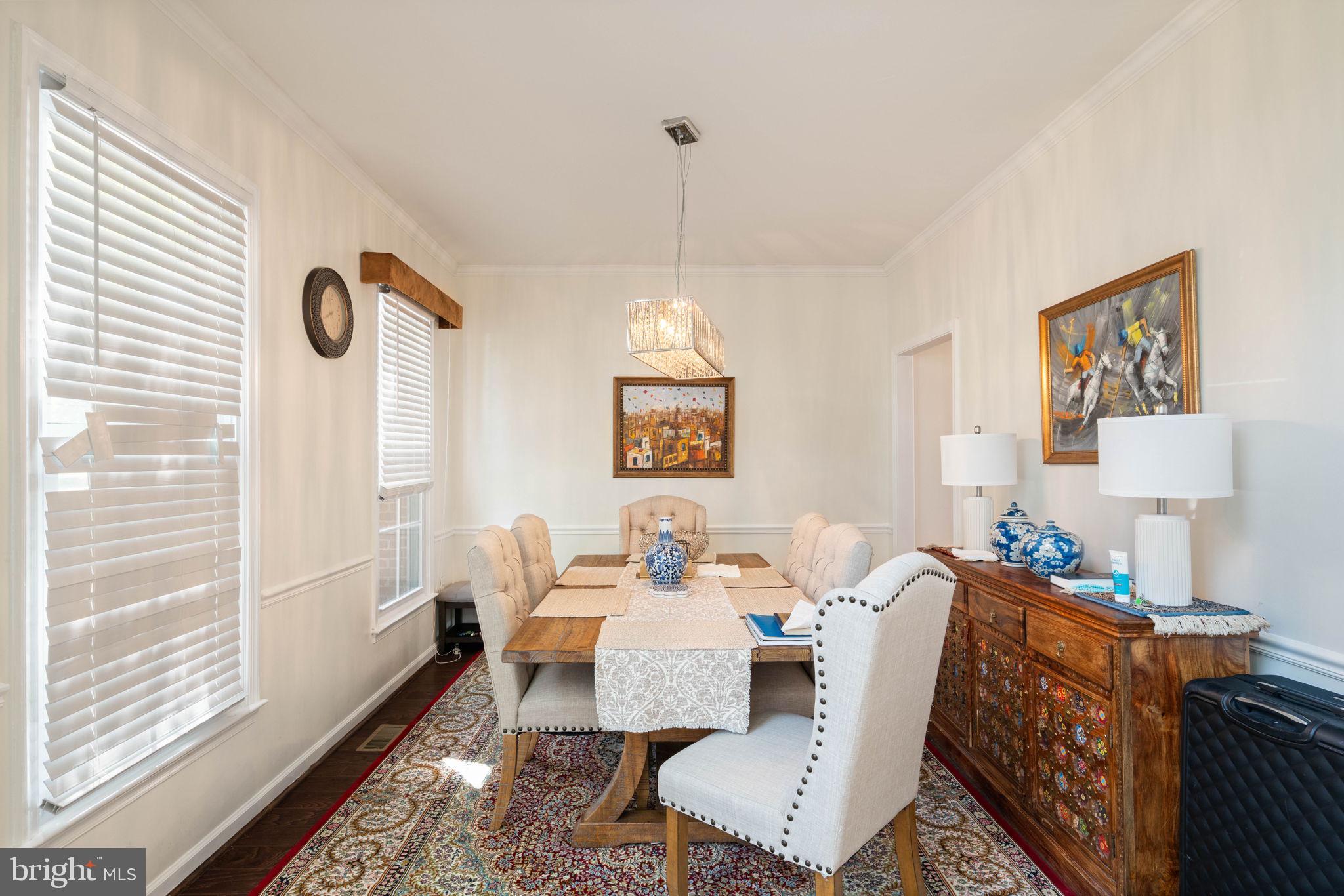7616 Seabrook Lane Springfield, VA 22153 - Photo 8 of 35 Elegant dining space with natural light.