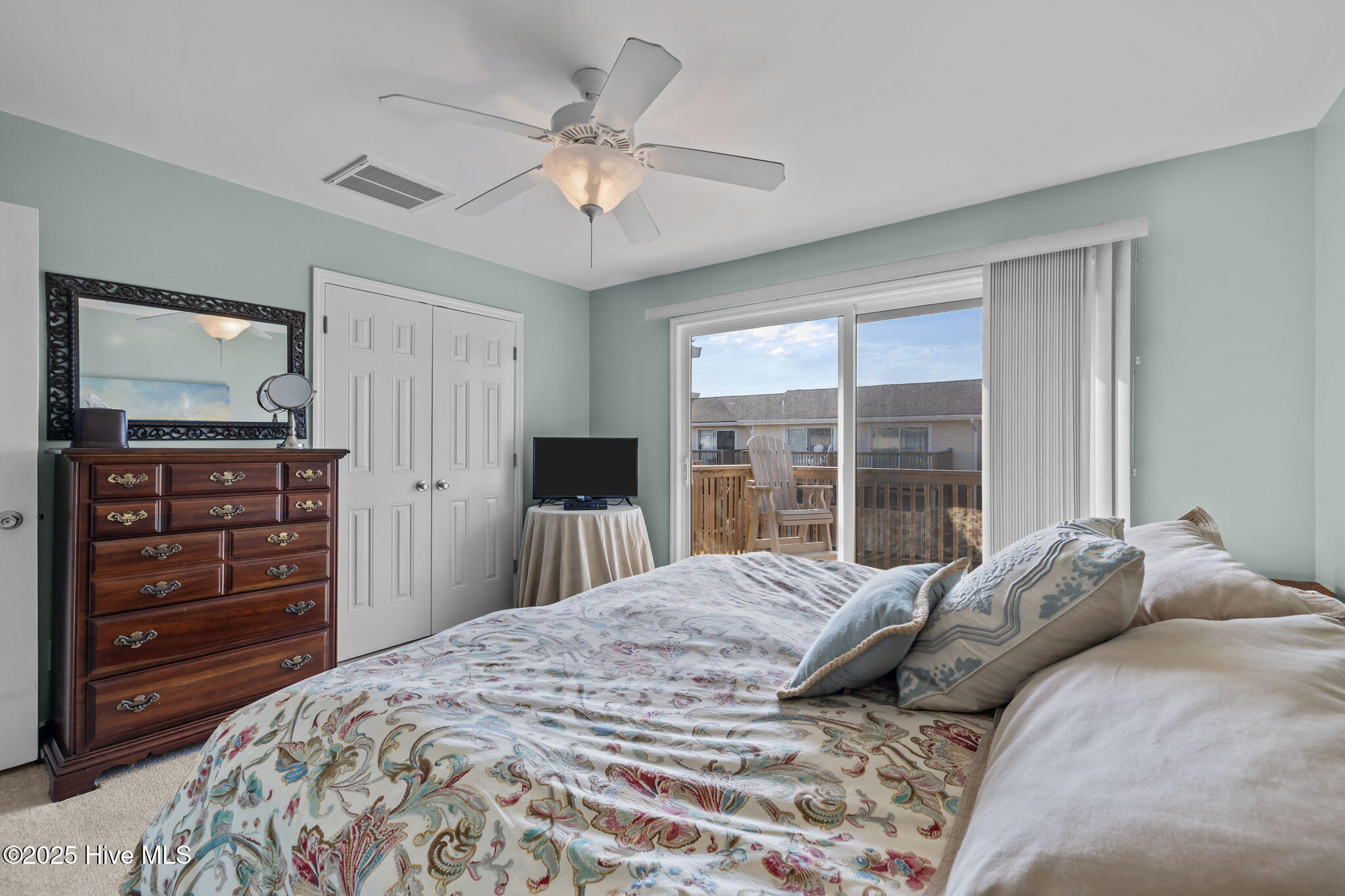 283 Salter Path Road, Unit 109 Pine Knoll Shores, NC 28512 - Photo 14 of 36 Primary Bedroom