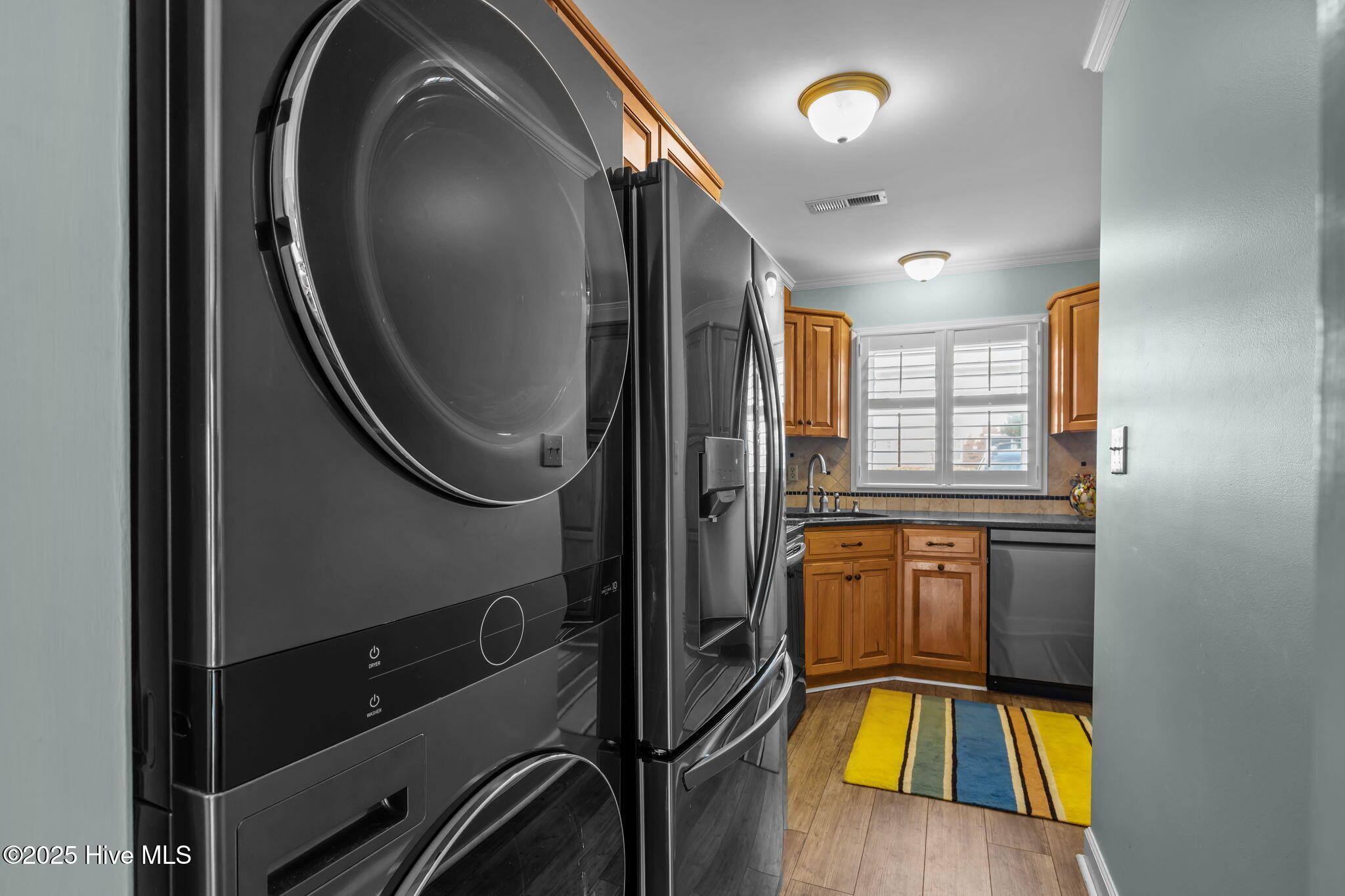 283 Salter Path Road, Unit 109 Pine Knoll Shores, NC 28512 - Photo 10 of 36 Washer & Dryer