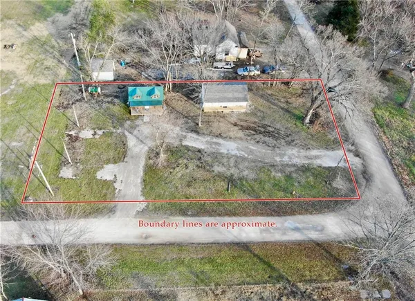 $79,000 | 112 West Kansas Avenue, Blue Mound, KS 66010