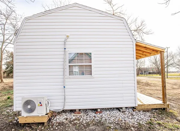 $79,000 | 112 West Kansas Avenue, Blue Mound, KS 66010