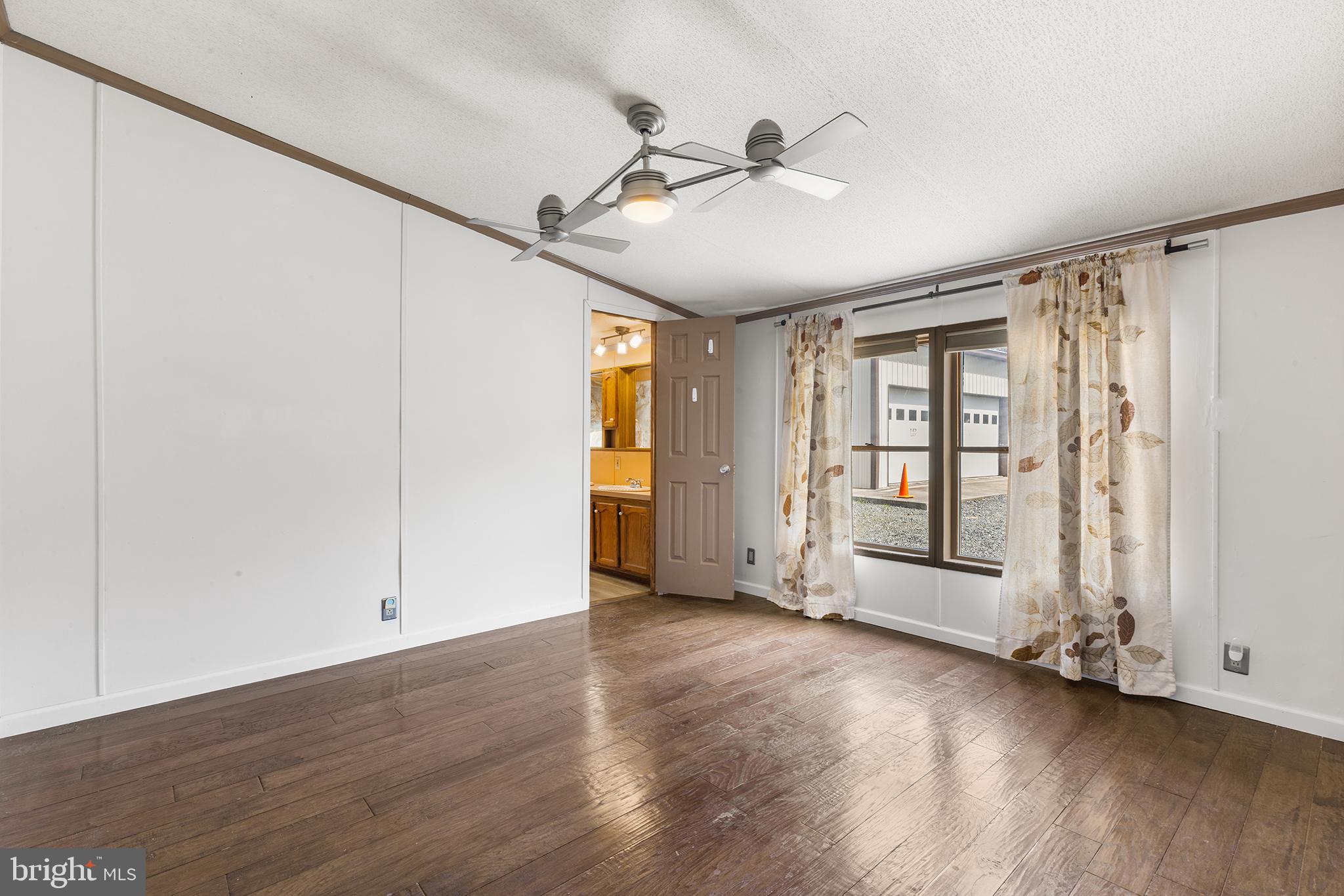 335 Weinsteiger Road Bechtelsville, PA 19505 - Photo 15 of 33