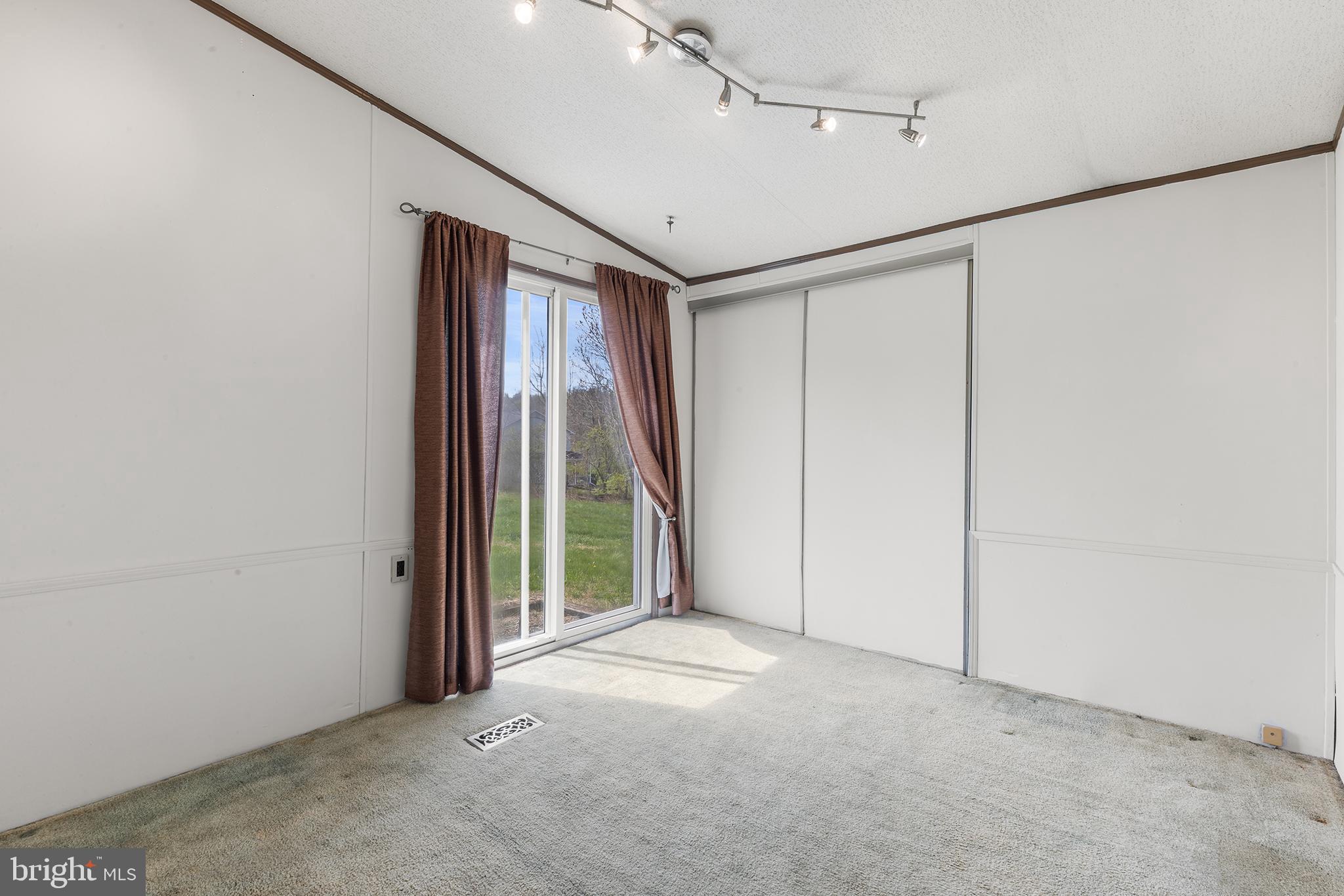 335 Weinsteiger Road Bechtelsville, PA 19505 - Photo 22 of 33