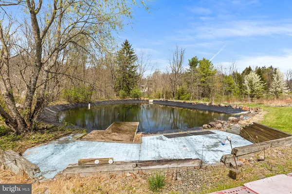 $350,000 | 335 Weinsteiger Road, Bechtelsville, PA 19505