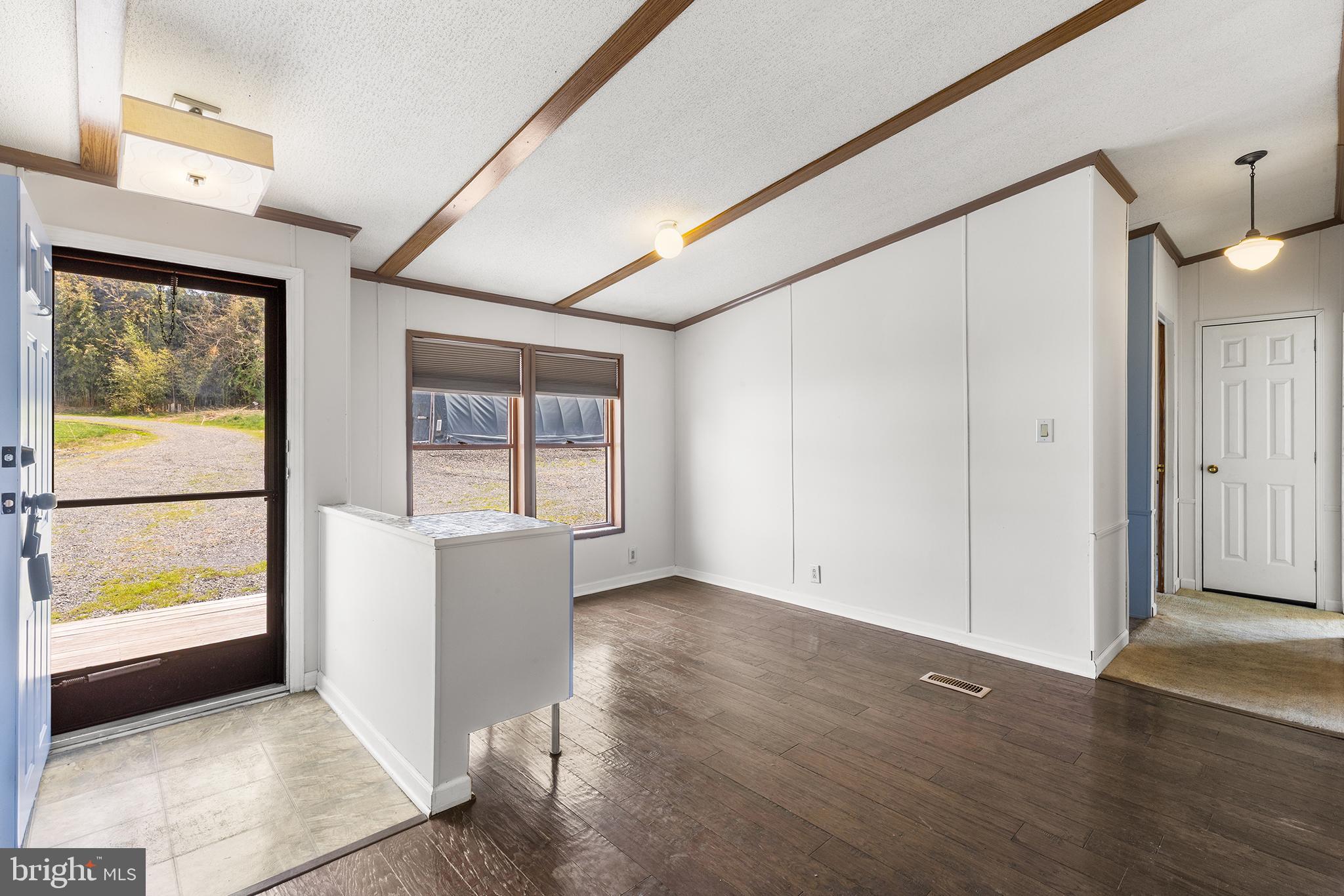 335 Weinsteiger Road Bechtelsville, PA 19505 - Photo 4 of 33