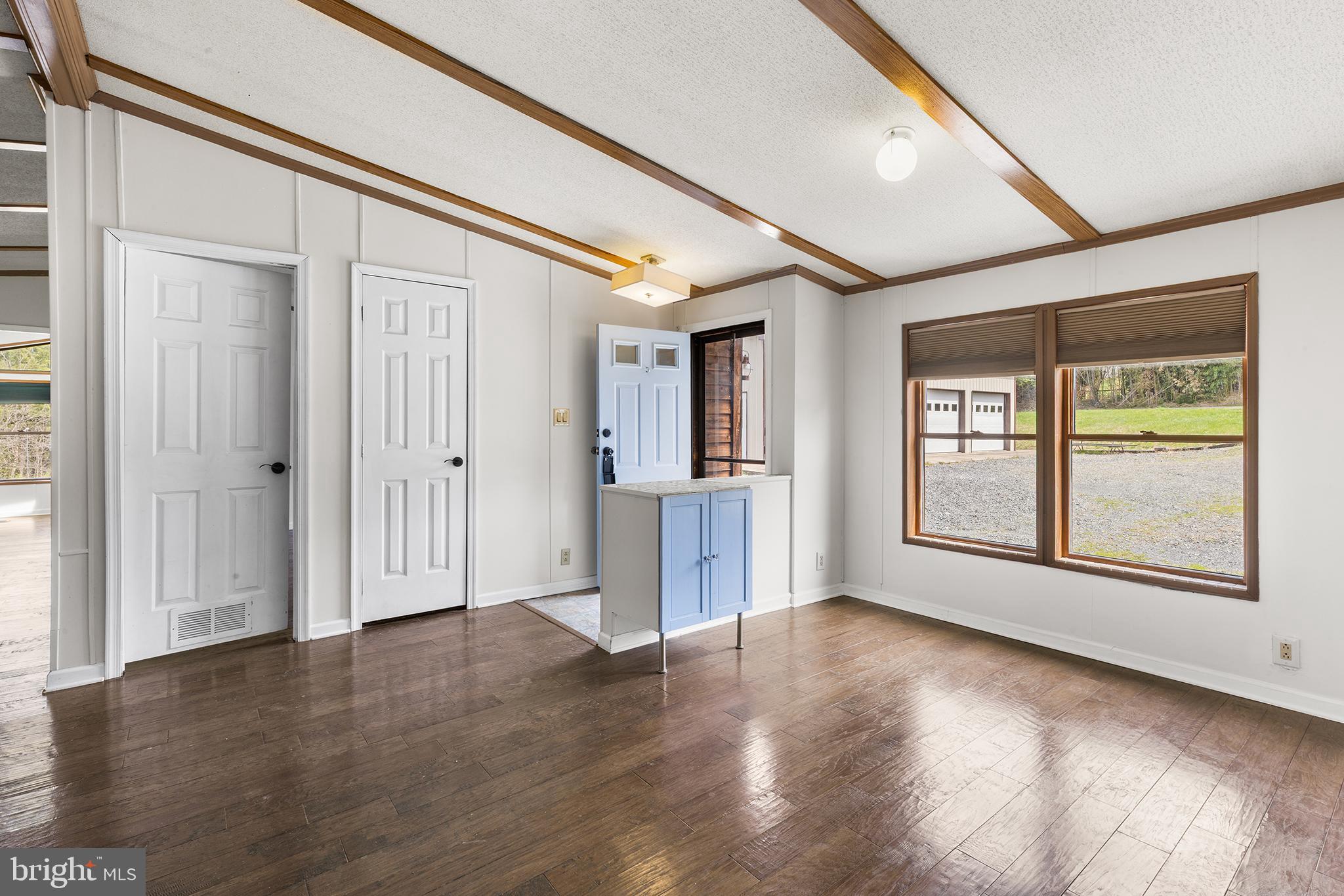 335 Weinsteiger Road Bechtelsville, PA 19505 - Photo 6 of 33