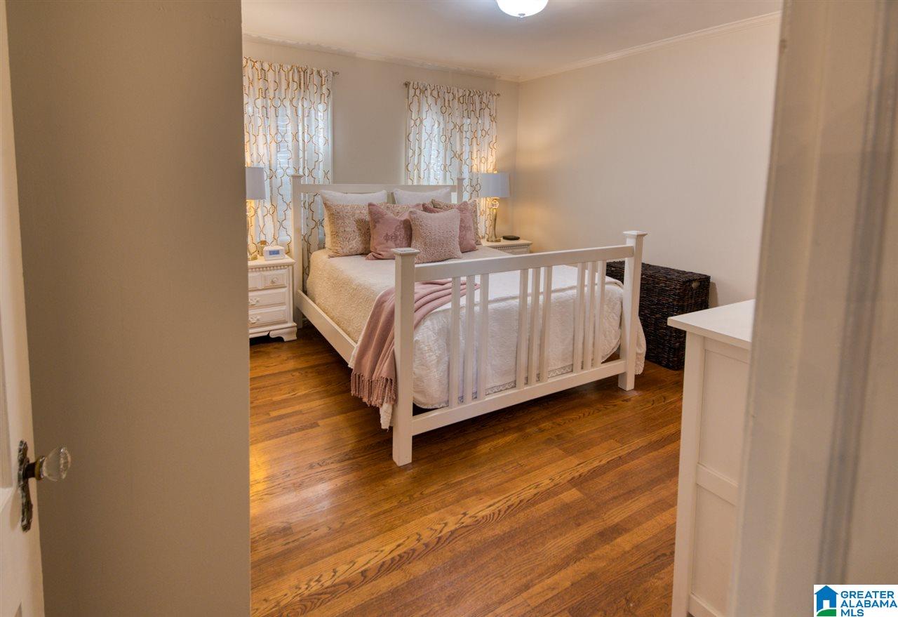 1218 Irving Road Birmingham, AL 35209 - Photo 17 of 31