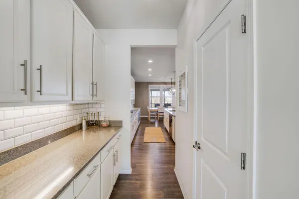 $1,235,000 | 5545 Garland Lane North, Plymouth, MN 55446