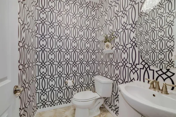 $1,235,000 | 5545 Garland Lane North, Plymouth, MN 55446