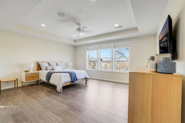 $1,235,000 | 5545 Garland Lane North, Plymouth, MN 55446