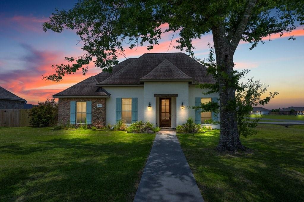 4146 Camryn Road Lake Charles, LA 70611 - Photo 2 of 24 Gallery Image 2