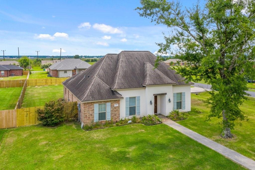 4146 Camryn Road Lake Charles, LA 70611 - Photo 3 of 24 Gallery Image 3