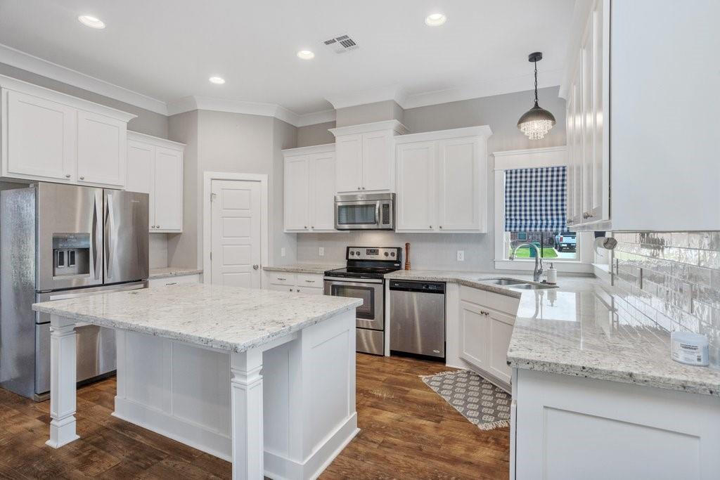 4146 Camryn Road Lake Charles, LA 70611 - Photo 9 of 24 Gallery Image 9