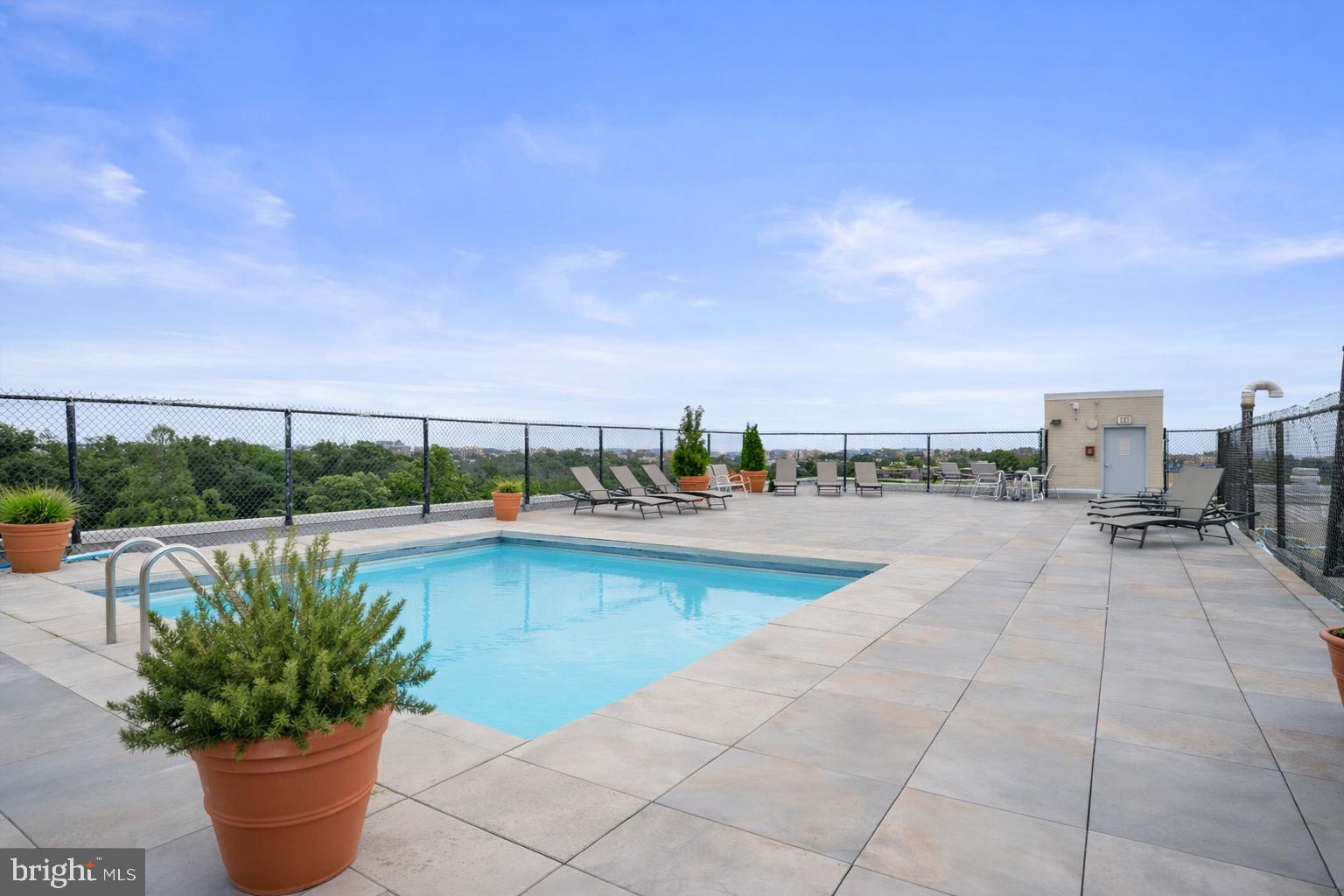 2829 Connecticut Avenue Northwest, Unit 411 Washington, DC 20008 - Photo 25 of 25