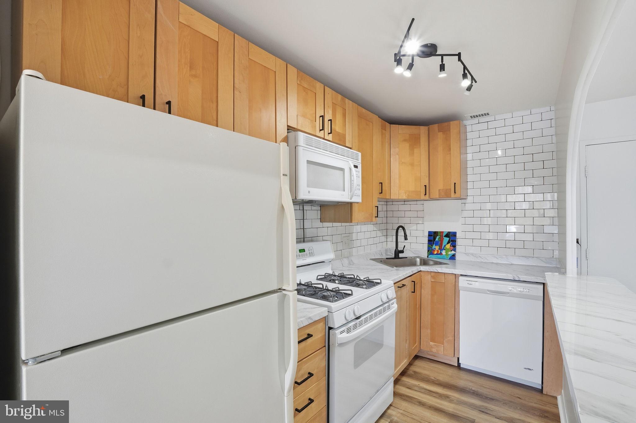 2829 Connecticut Avenue Northwest, Unit 411 Washington, DC 20008 - Photo 10 of 25