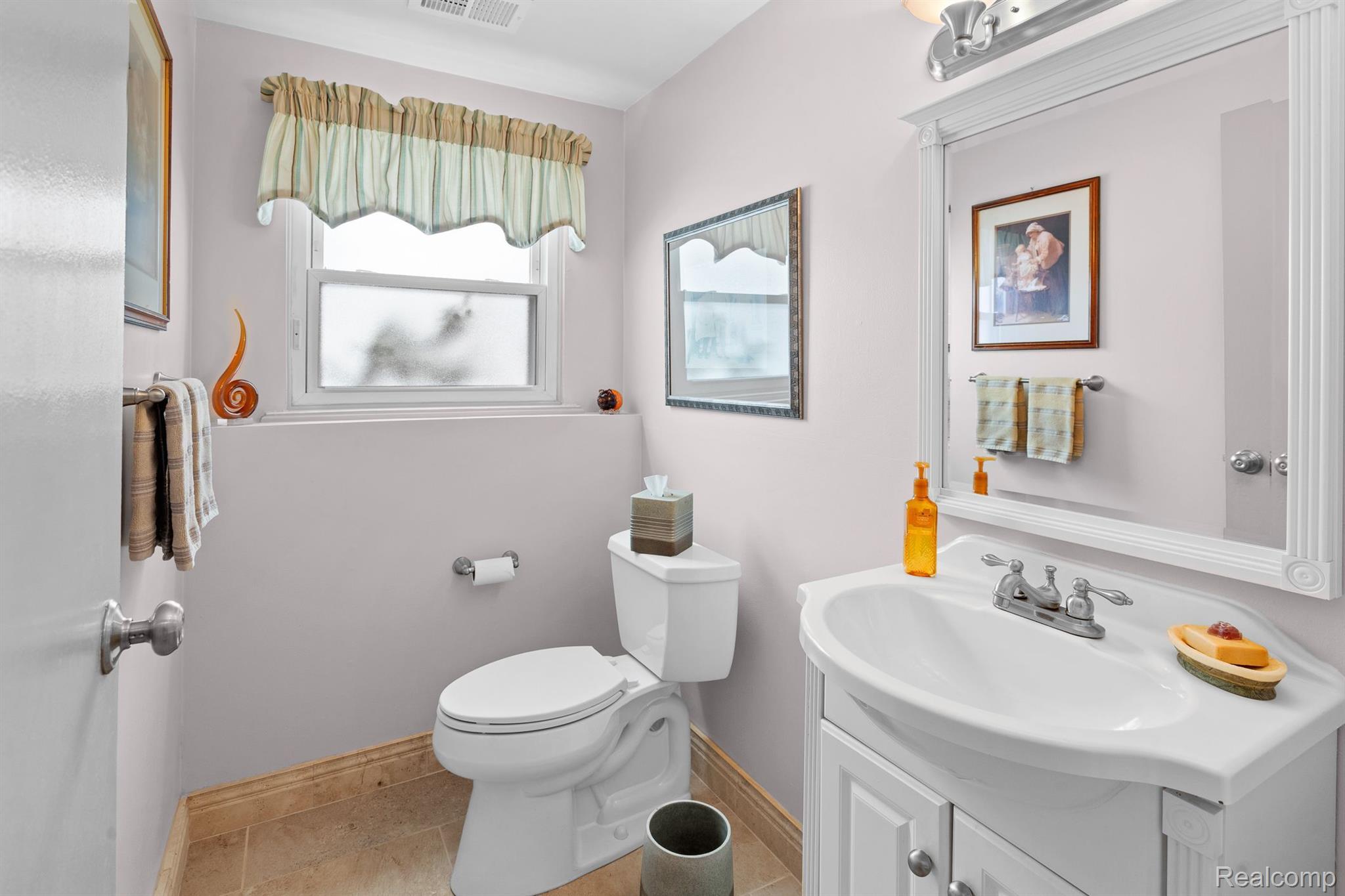 40570 Village Wood Road Novi, MI 48375 - Photo 19 of 32 Gallery Image 19