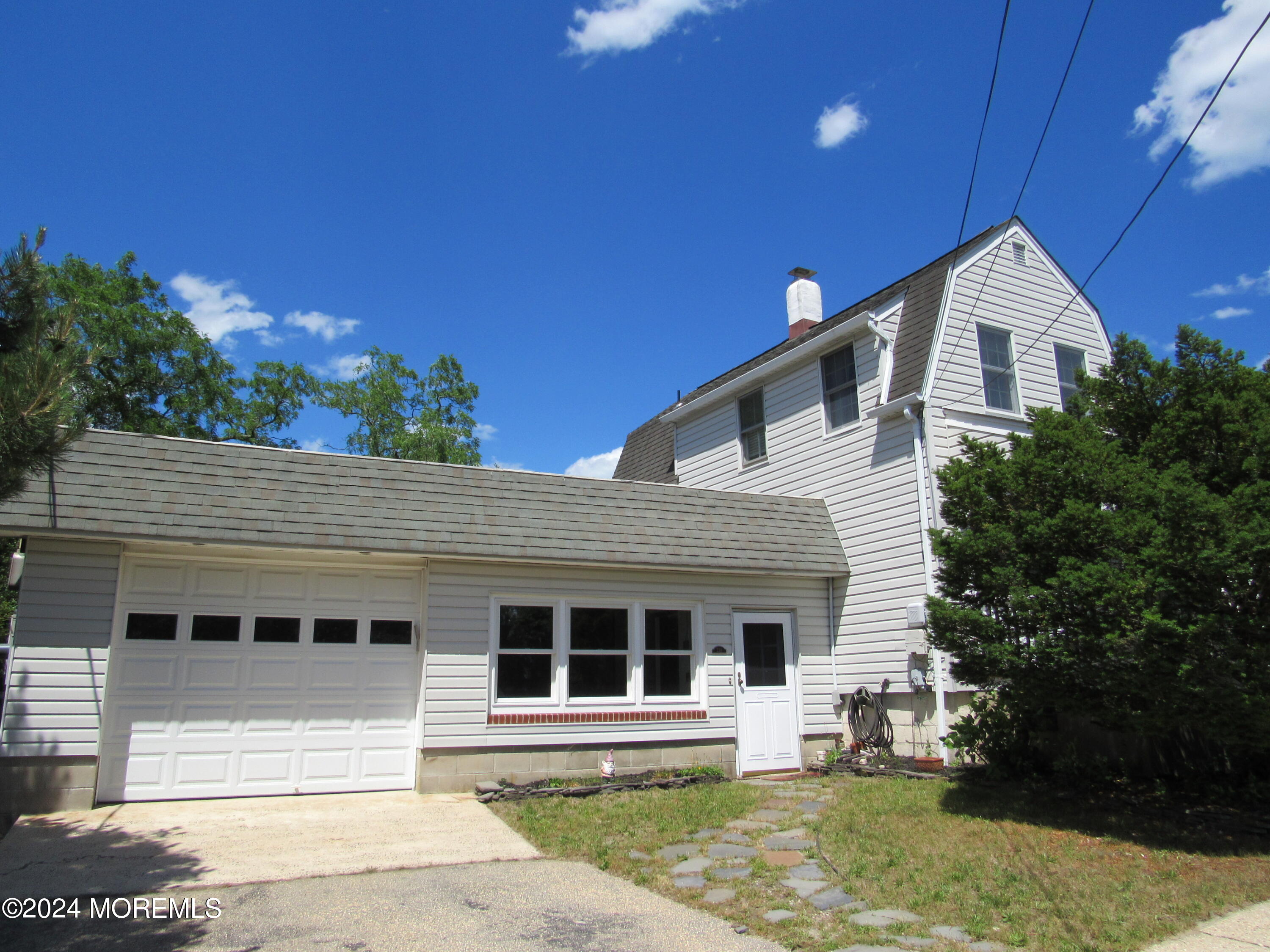 236 Mantoloking Road Brick, NJ 08723 - Photo 3 of 26 IMG_1108 H&G