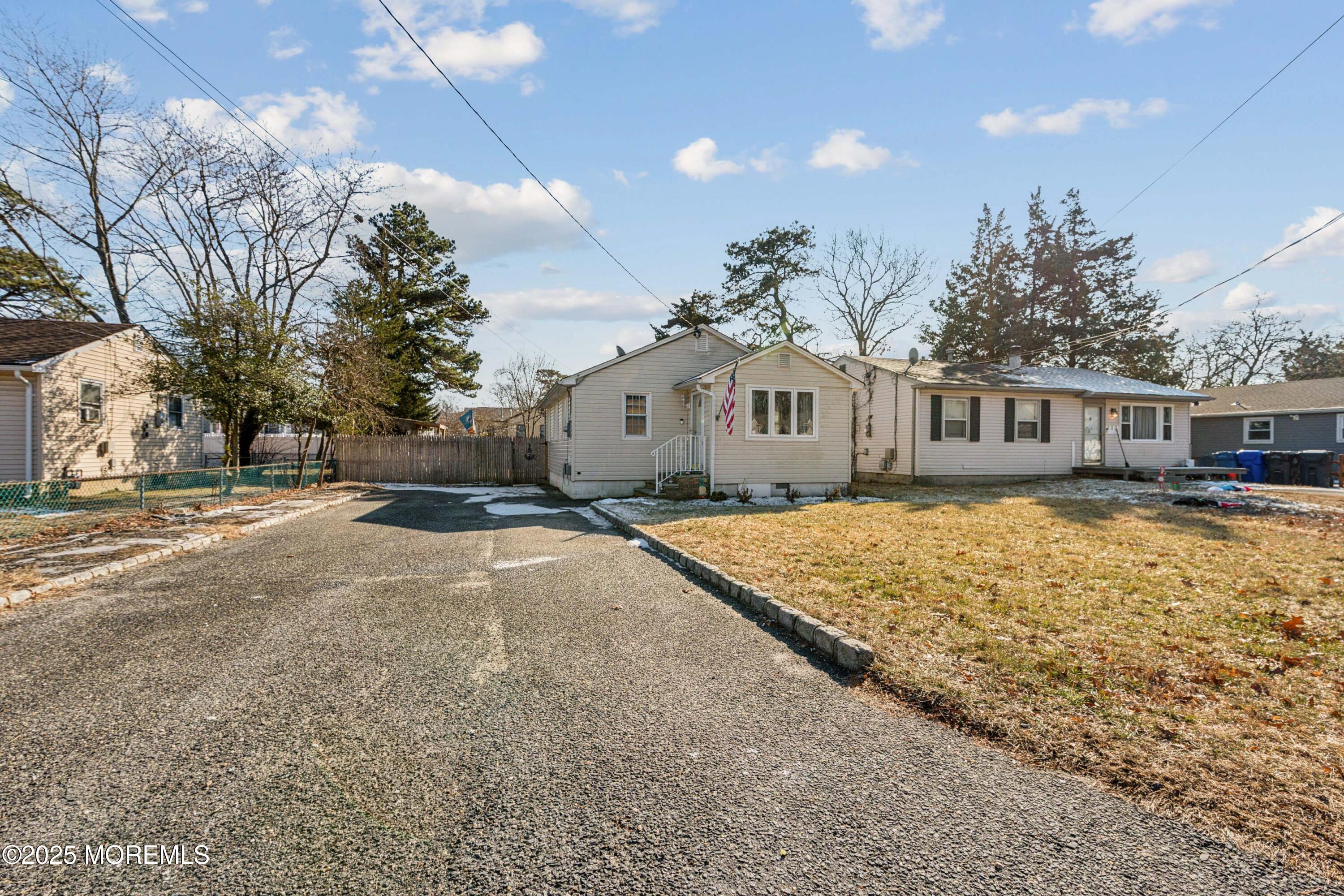 325 Church Road Brick, NJ 08723 - Photo 3 of 34 2