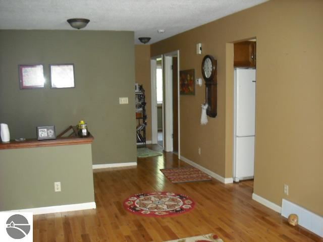 2020 Birch Road Grawn, MI 49637 - Photo 6 of 8 1745058-5.JPG