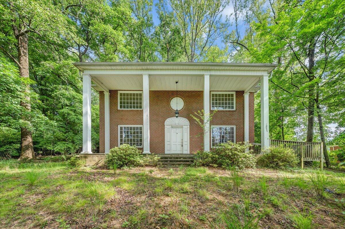 1009 Hardy Road Vinton, VA 24179 - Photo 2 of 38 02-MIB06673