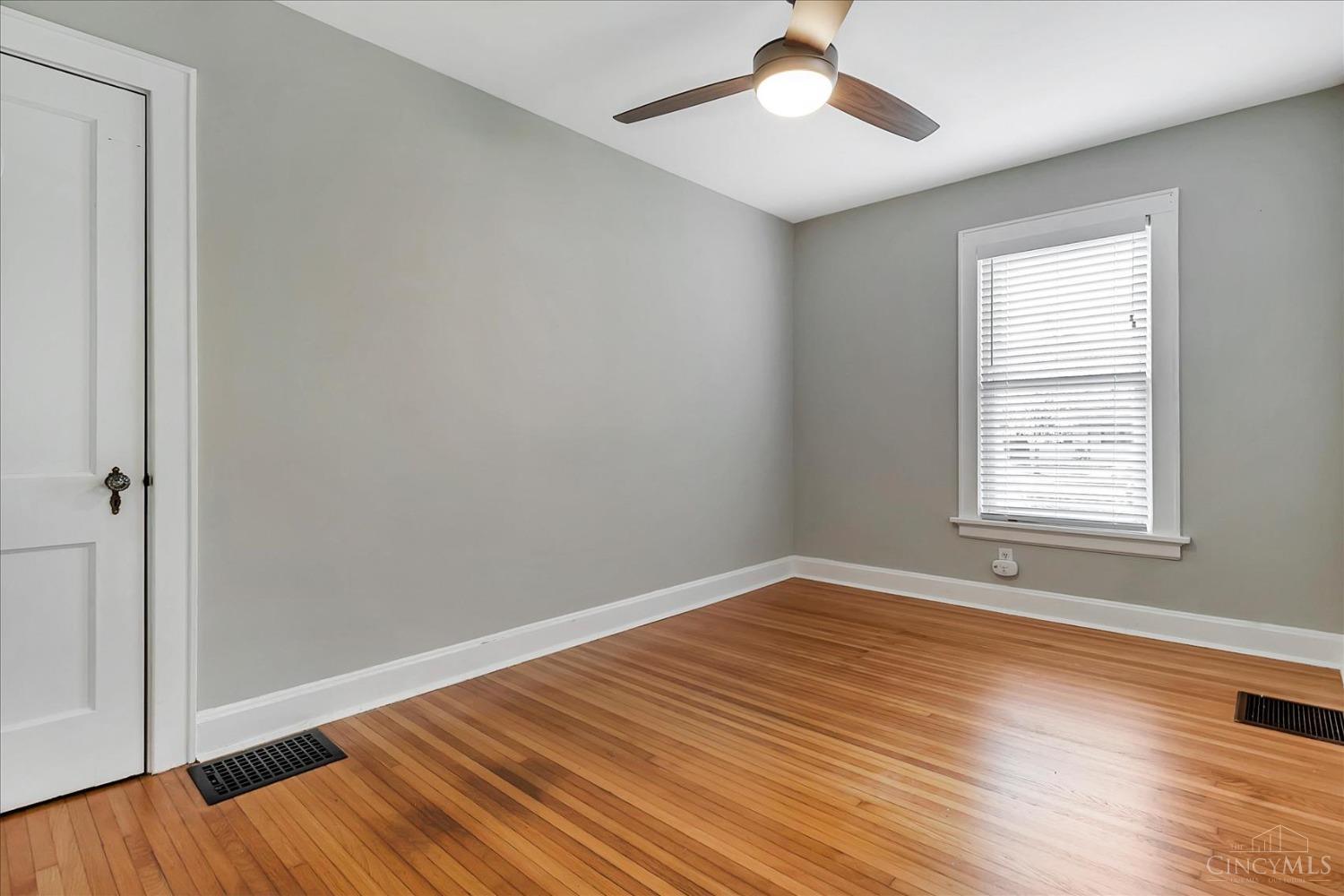 6628 Murray Road Cincinnati, OH 45227 - Photo 19 of 26 Gallery Image 19
