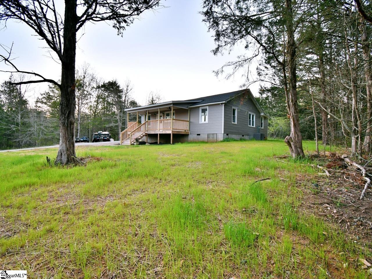 1731 State Rd S-24-398 Hodges, SC 29653 - Photo 3 of 25