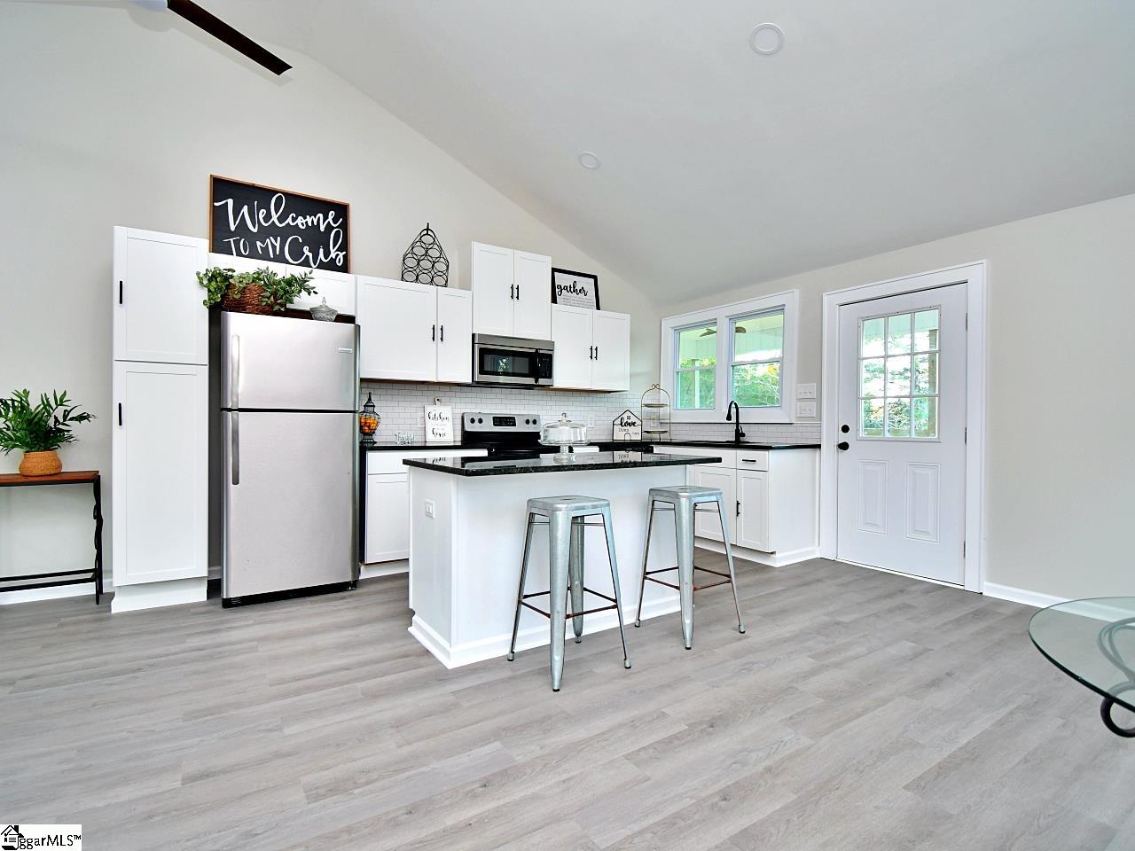 1731 State Rd S-24-398 Hodges, SC 29653 - Photo 8 of 25