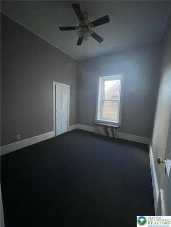 $900 | 220 Iron Street, Unit 2, Lehighton, PA 18235
