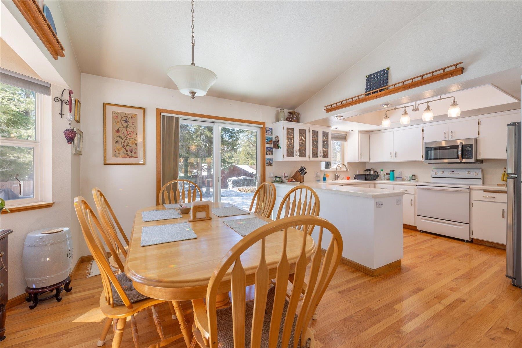 12604 Pine Forest Road Truckee, CA 96161 - Photo 14 of 21 Gallery Image 14