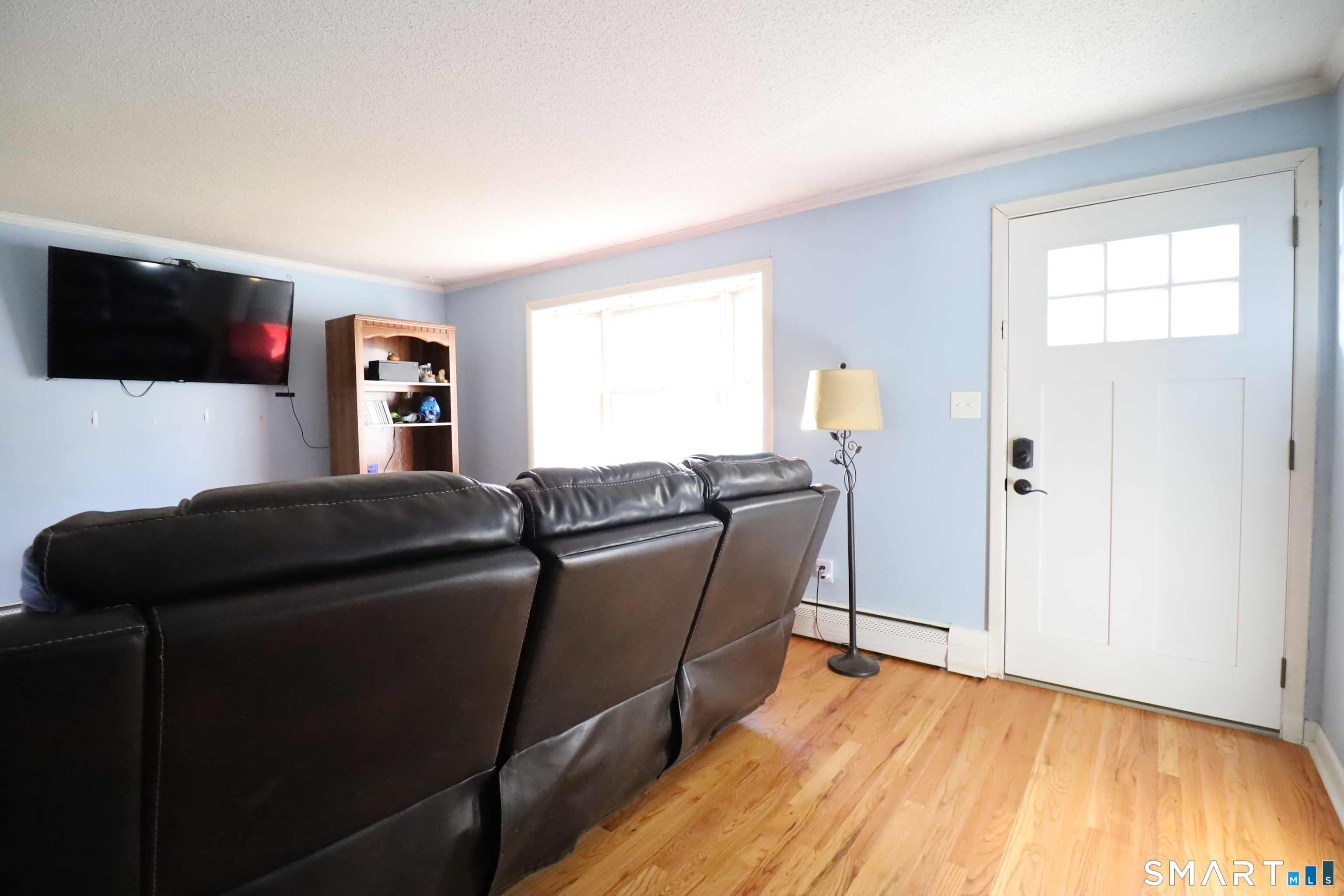 132 Milton Road Bristol, CT 06010 - Photo 3 of 33