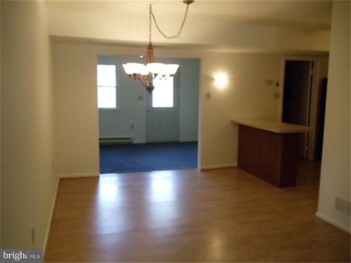 111 Stonegate Road Quakertown, PA 18951 - Photo 8 of 14 Dining Room