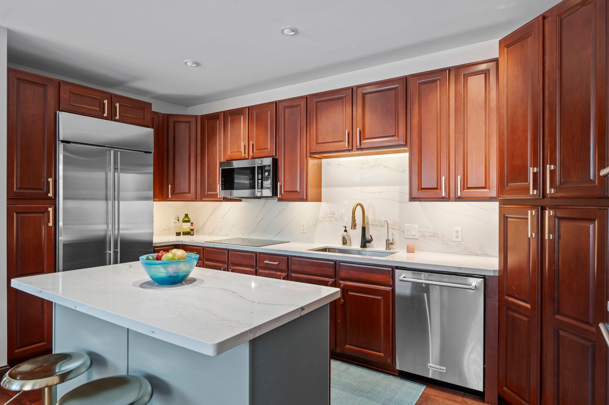 408 Parkers Lake Road, Unit 107 Minnetonka, MN 55391 - Photo 22 of 76