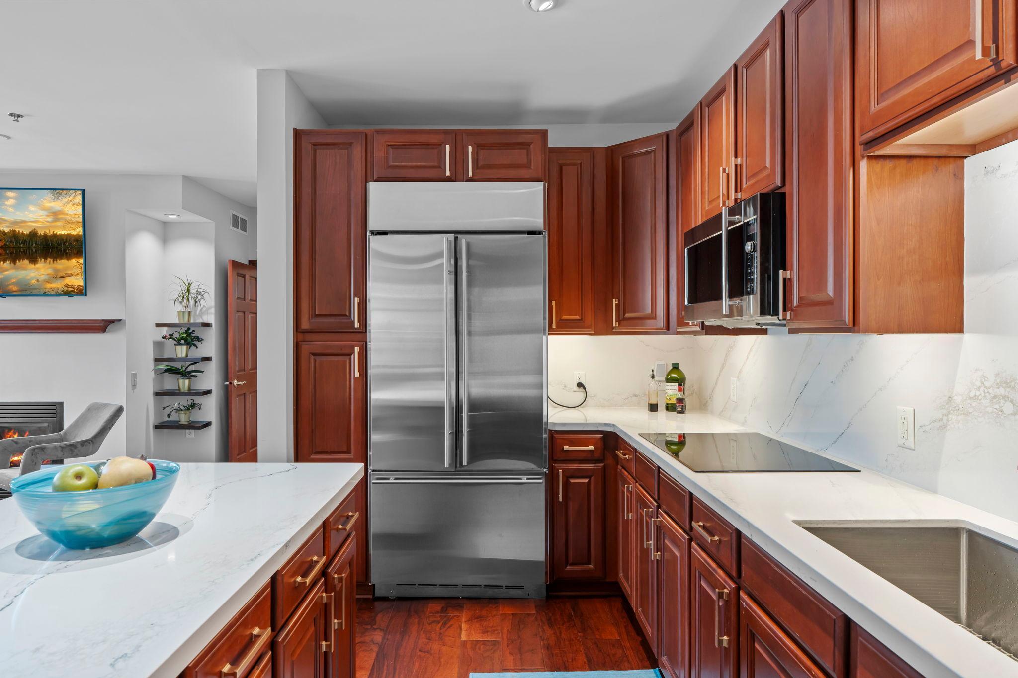 408 Parkers Lake Road, Unit 107 Minnetonka, MN 55391 - Photo 24 of 76