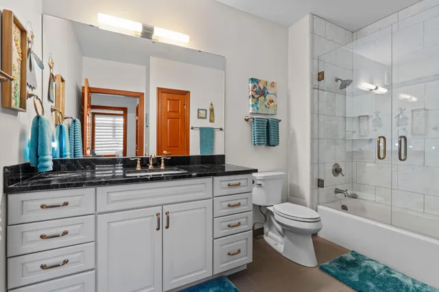 $525,000 | 408 Parkers Lake Road, Unit 107, Minnetonka, MN 55391