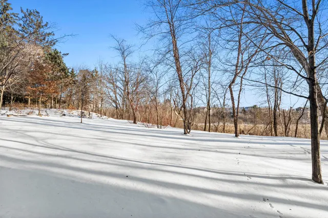 $525,000 | 408 Parkers Lake Road, Unit 107, Minnetonka, MN 55391