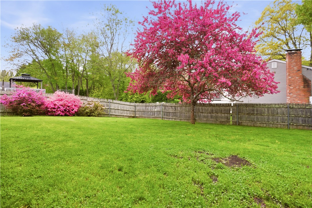 208 Sowams Road Barrington, RI 02806 - Photo 19 of 21