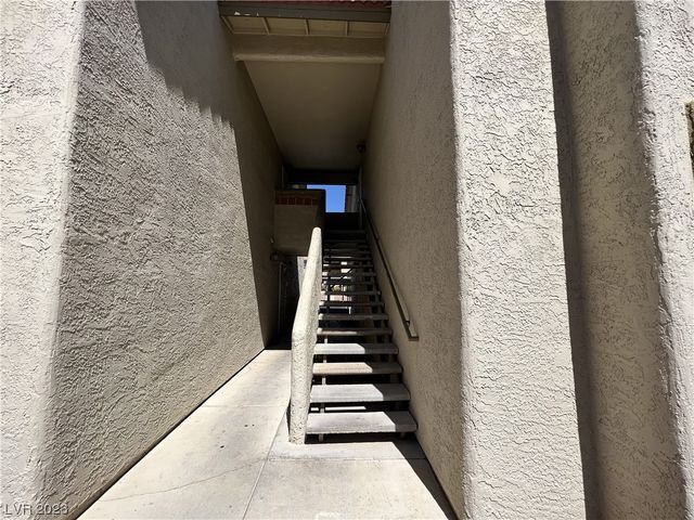 Apartments & Houses for Rent in Rock Springs, Las Vegas, NV | Compass