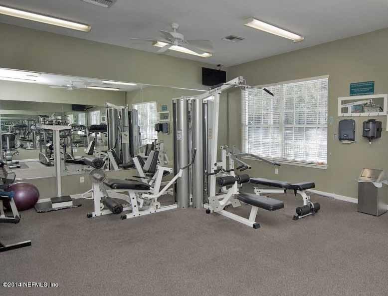 10550 Baymeadows Road, Unit 623 Jacksonville, FL 32256 - Photo 20 of 20 a view of a room with gym equipment