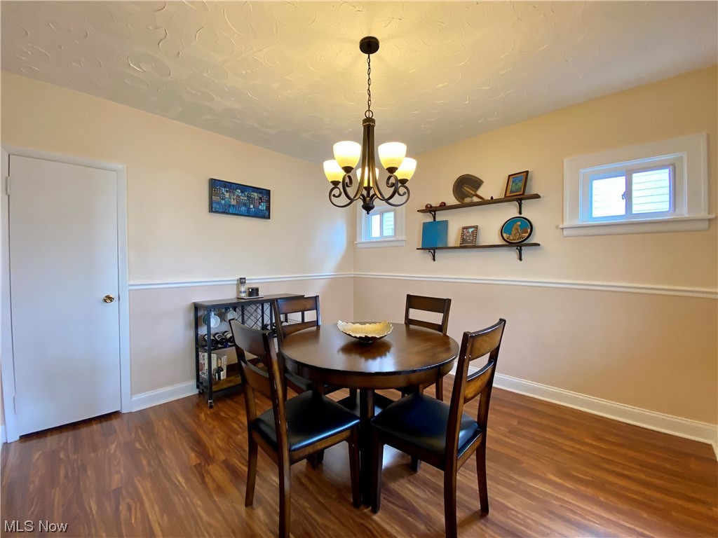 2203 Barrington Road Cleveland, OH 44118 - Photo 7 of 35 Gallery Image 7