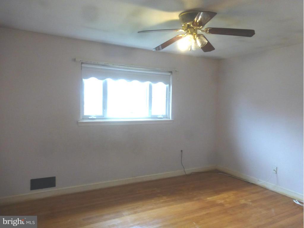 11805 Judson Road Silver Spring, MD 20902 - Photo 18 of 21 Bedroom