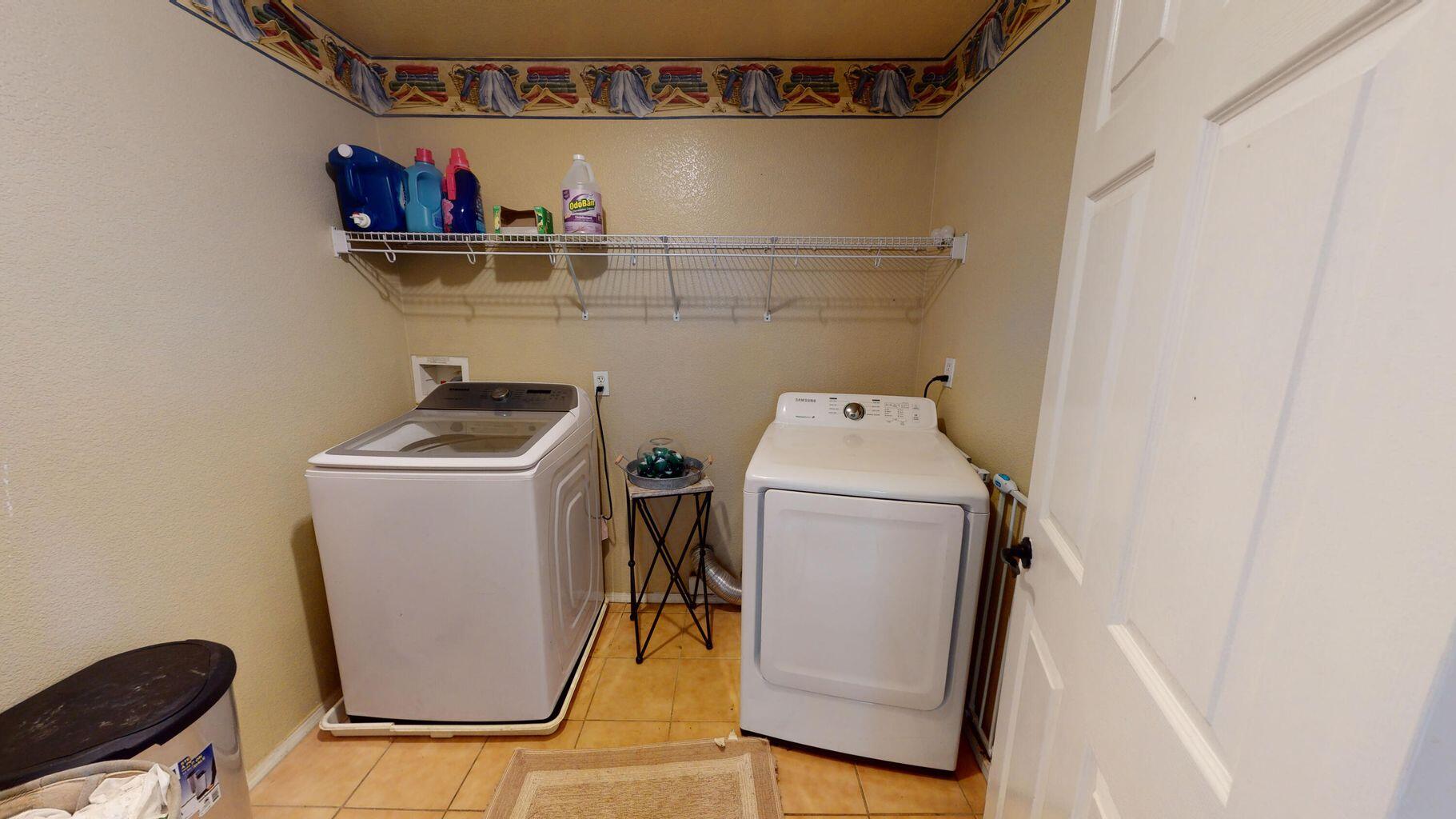 83680 Glendora Ridge Avenue Coachella, CA 92236 - Photo 13 of 32 a utility room with dryer and washer