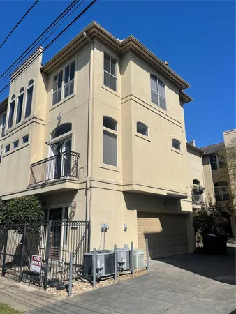 $3,250 | 4408 Feagan Street, Unit A, Houston, TX 77007