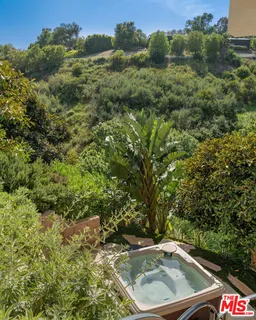 $4,250,000 | 5787 Calpine Drive, Malibu, CA 90265